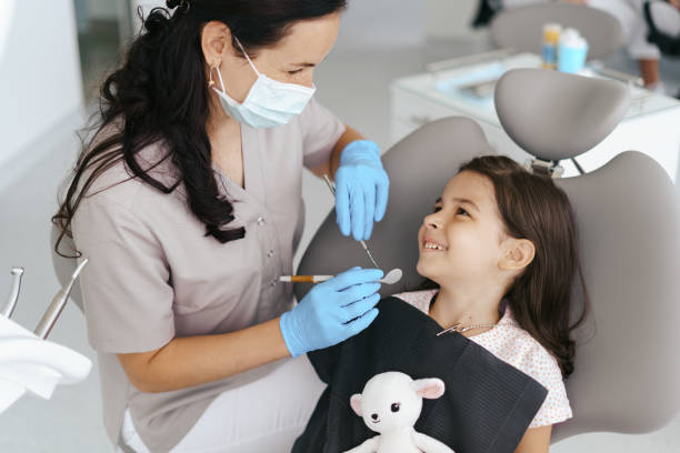 Best Dentist Open on Weekends  in Ferndale, CA